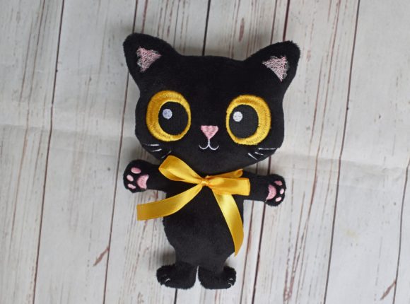 Kitty ITH: An Embroidery Seller's Guide to this Adorable Cat Design